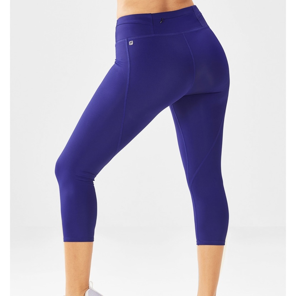 Fabletics leggings/Gia crop- lighten up